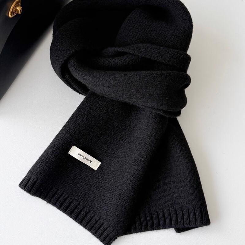 Junbie Women s Heated Knit Scarf
Junbie Women s Heated Knit Scarf