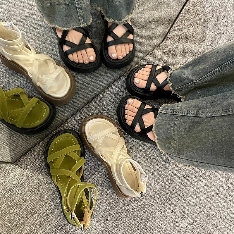 Thick-soled open-toed casual sandals women s 2024 summer new niche design sense hollow fashion flat-soled Roman shoes women 40 зелений
Thick-soled open-toed casual sandals women s 2024 summer new niche design sense hollow fashion flat-soled Roman shoes women 40 зелений
