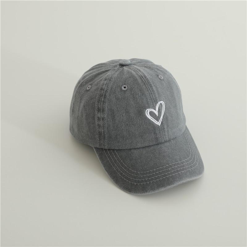New Baby Embroidery Love Baseball Hats Retro Boy Girl Sunscreen Hat Solid Children Peaked Cap Outdoor Vacation Kids Cotton Caps 49-53cm серый
New Baby Embroidery Love Baseball Hats Retro Boy Girl Sunscreen Hat Solid Children Peaked Cap Outdoor Vacation Kids Cotton Caps 49-53cm серый