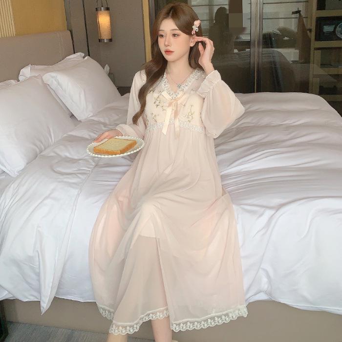 Осенняя кружевная сетчатая ночная рубашка принцессы с нагрудной подкладкой, длинный рукав 175(XXL)
Осенняя кружевная сетчатая ночная рубашка принцессы с нагрудной подкладкой, длинный рукав 175(XXL)