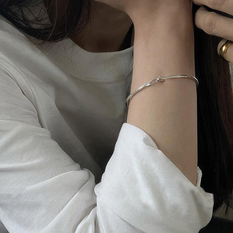 925 Silver Thai Silver Bracelet for Women Vintage Geometric Heart Love Lucky Punk Jewelry New Party Birthday Gift
925 Silver Thai Silver Bracelet for Women Vintage Geometric Heart Love Lucky Punk Jewelry New Party Birthday Gift