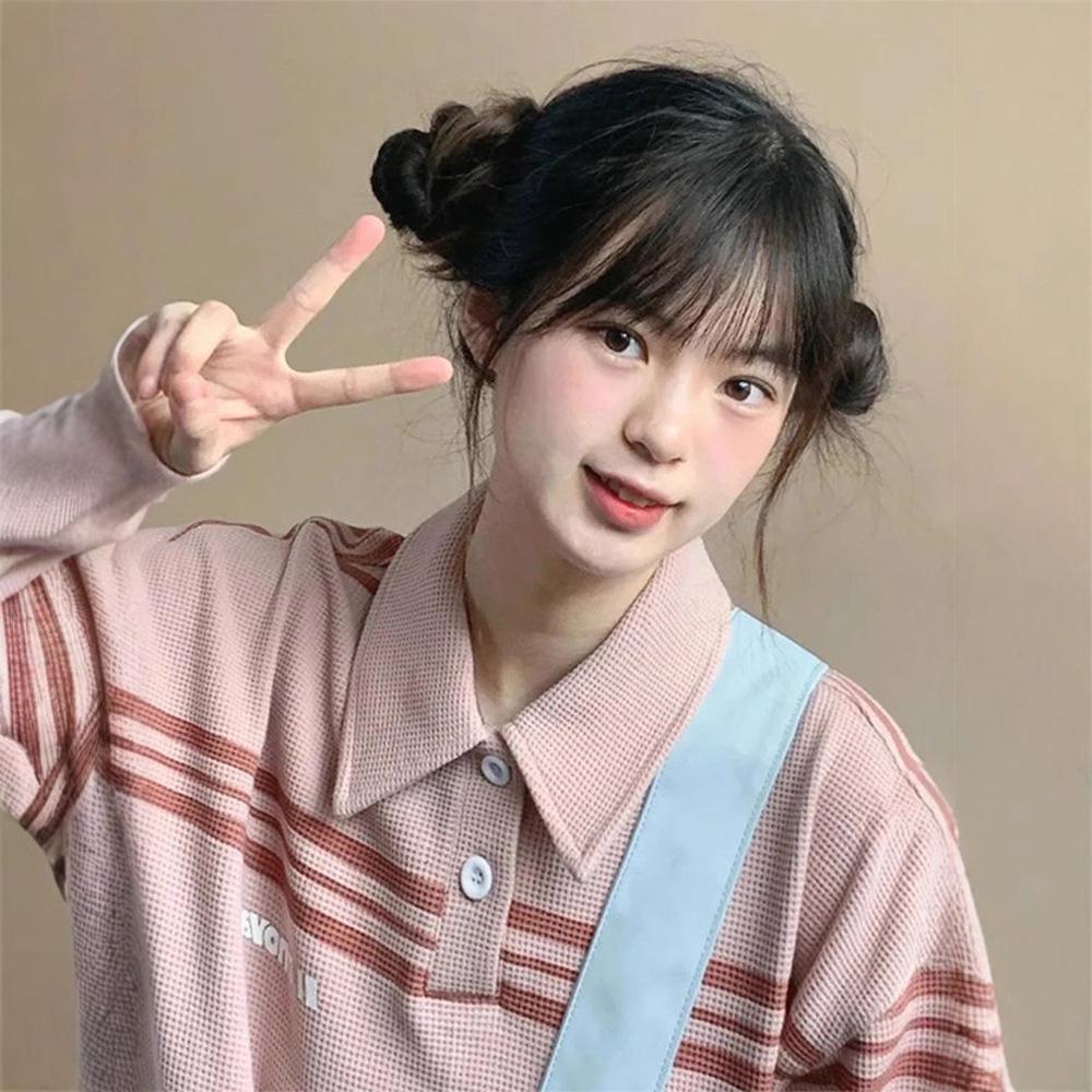 Women s American Retro Polo Collar Waffle Sweatshirt - Loose Fit, Versatile College Style for Autumn/Spring (Small Size) 2XL (recommended for 140-160 jin)
Women s American Retro Polo Collar Waffle Sweatshirt - Loose Fit, Versatile College Style for Autumn/Spring (Small Size) 2XL (recommended for 140-160 jin)