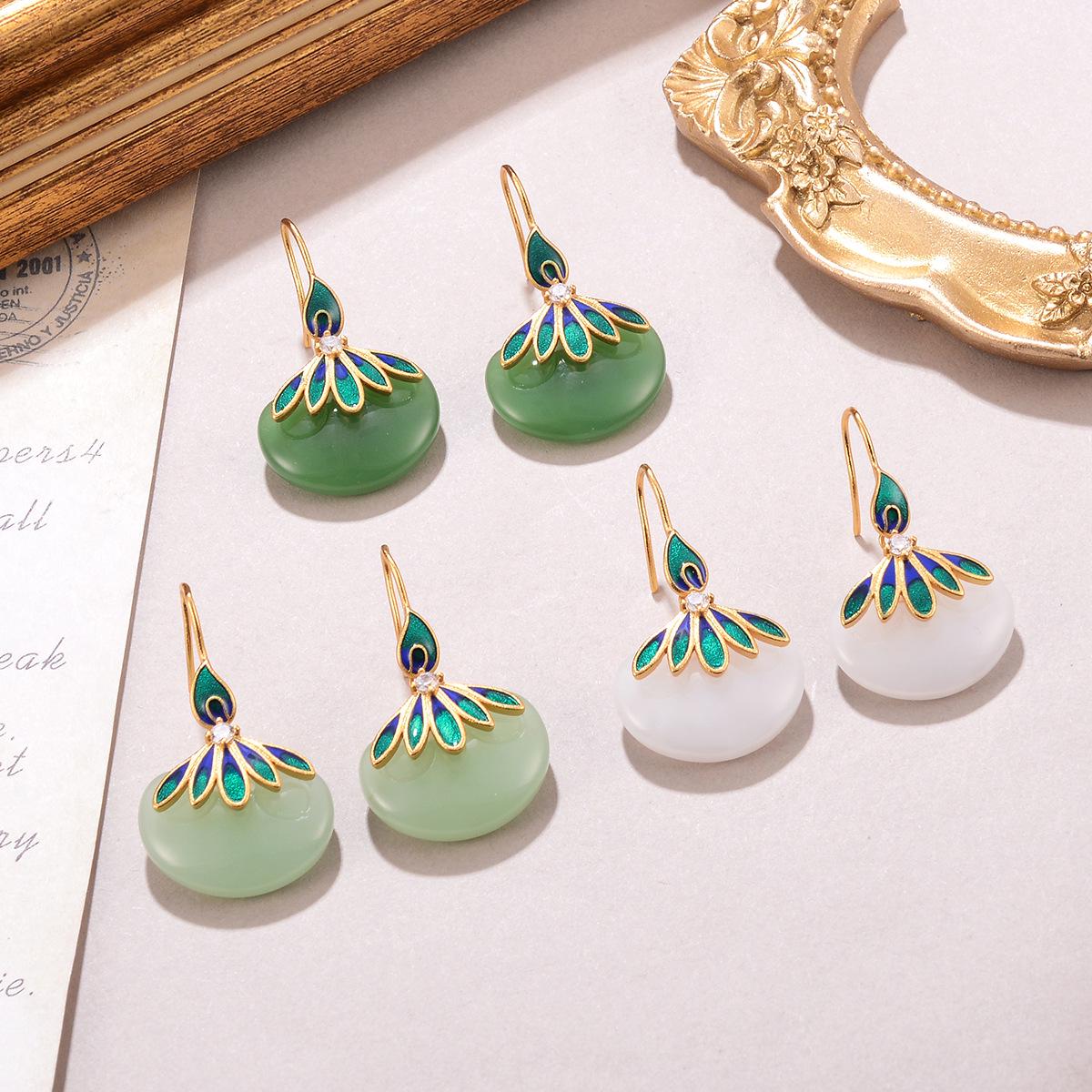 Trendy Chinese-Style Zircon Enamel Earrings for Women — Versatile High-End Summer Ear Hooks
Trendy Chinese-Style Zircon Enamel Earrings for Women — Versatile High-End Summer Ear Hooks