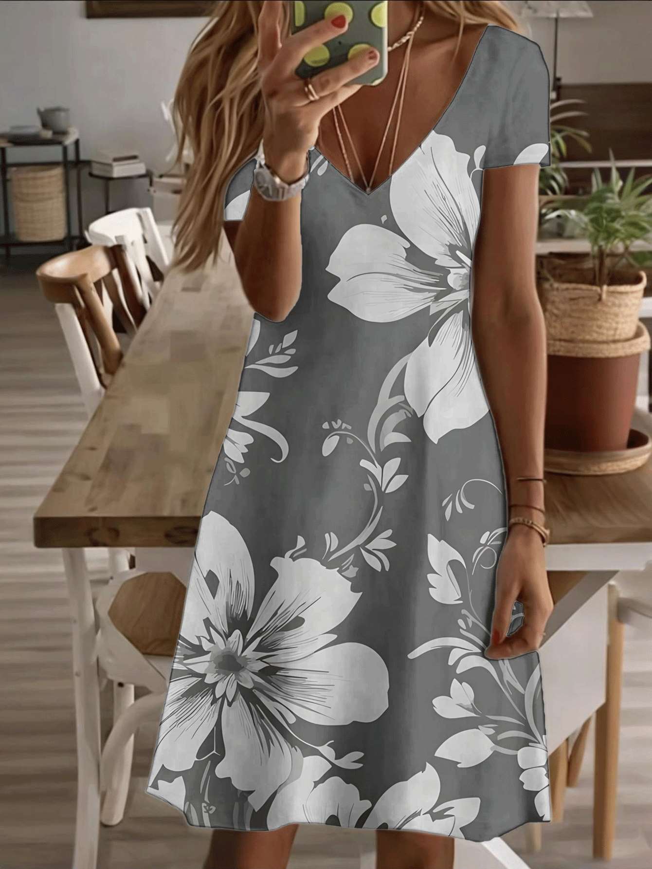 Vneck shortsleeve midi dress floral elegance women dress large white flower print pattern 3D premium printing durable casual and fashionable style 6XL дубильная кора
Vneck shortsleeve midi dress floral elegance women dress large white flower print pattern 3D premium printing durable casual and fashionable style 6XL дубильная кора