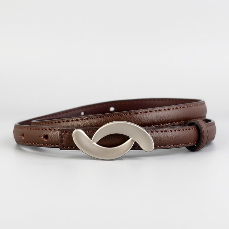 Minimalist Leather Belt For Women With Moon Button Closure For Casual Or Office Wear кавовий
Minimalist Leather Belt For Women With Moon Button Closure For Casual Or Office Wear кавовий