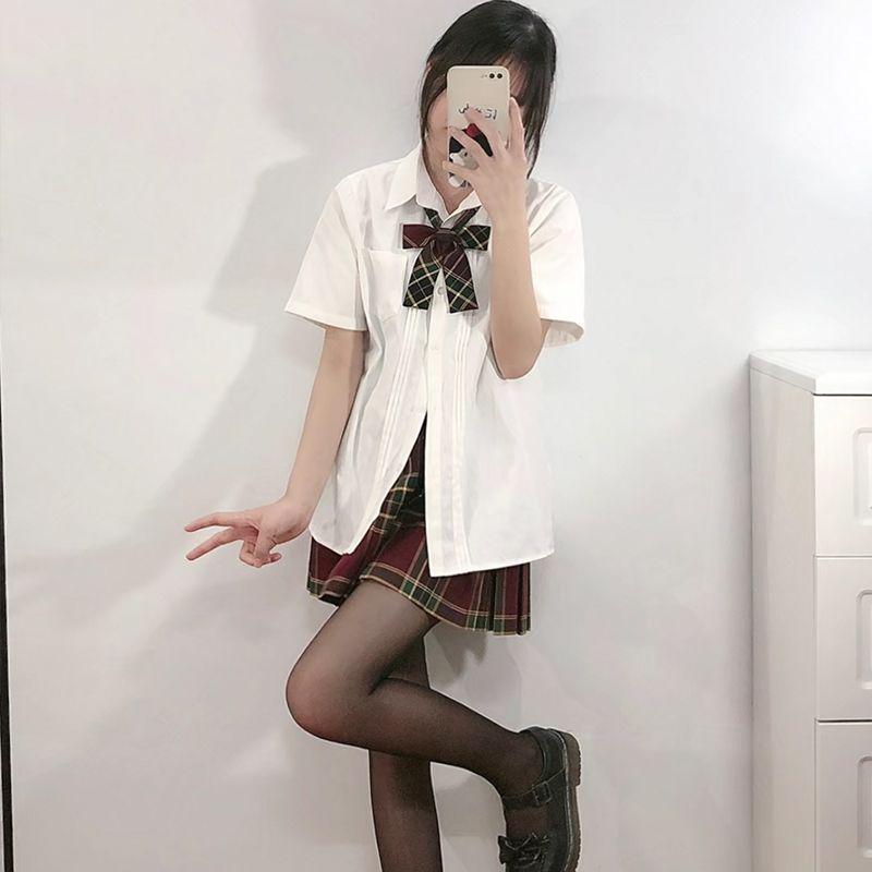 Japanese-Style JK Summer Uniform Shirt: Accordion Pleated, Versatile Basic Women s Top M
Japanese-Style JK Summer Uniform Shirt: Accordion Pleated, Versatile Basic Women s Top M