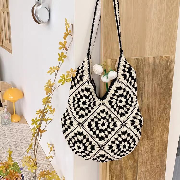 Large Capaci Beach Vaion Oulder Bag Casual Weaving Tote Bag for Women Commuter Unique Design Artistic Personali чёрный
Large Capaci Beach Vaion Oulder Bag Casual Weaving Tote Bag for Women Commuter Unique Design Artistic Personali чёрный