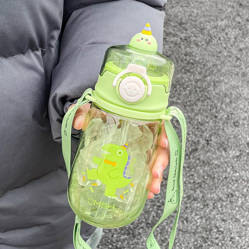 Student water cup Children s school special summer girls panda straw cup plastic cute kindergarten kettle Single cup
Student water cup Children s school special summer girls panda straw cup plastic cute kindergarten kettle Single cup