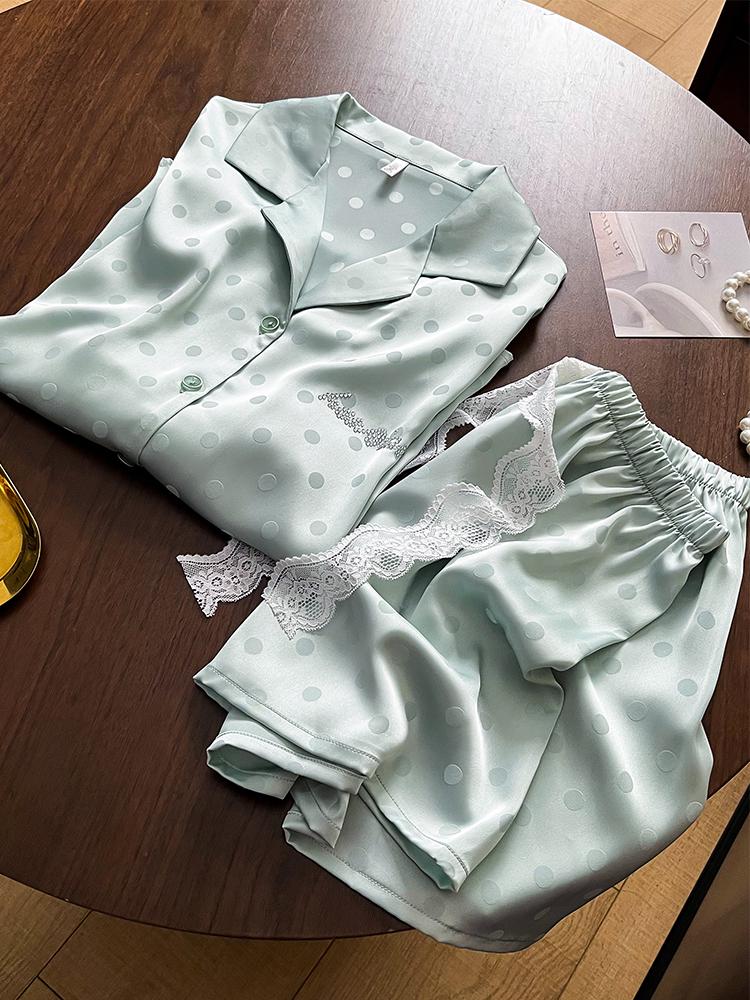 Women s Mulberry Silk Pajama Set: Lace Polka Dot, Short Sleeve with Shorts or Long Pants, Lightweight Summer Homewear XL
Women s Mulberry Silk Pajama Set: Lace Polka Dot, Short Sleeve with Shorts or Long Pants, Lightweight Summer Homewear XL