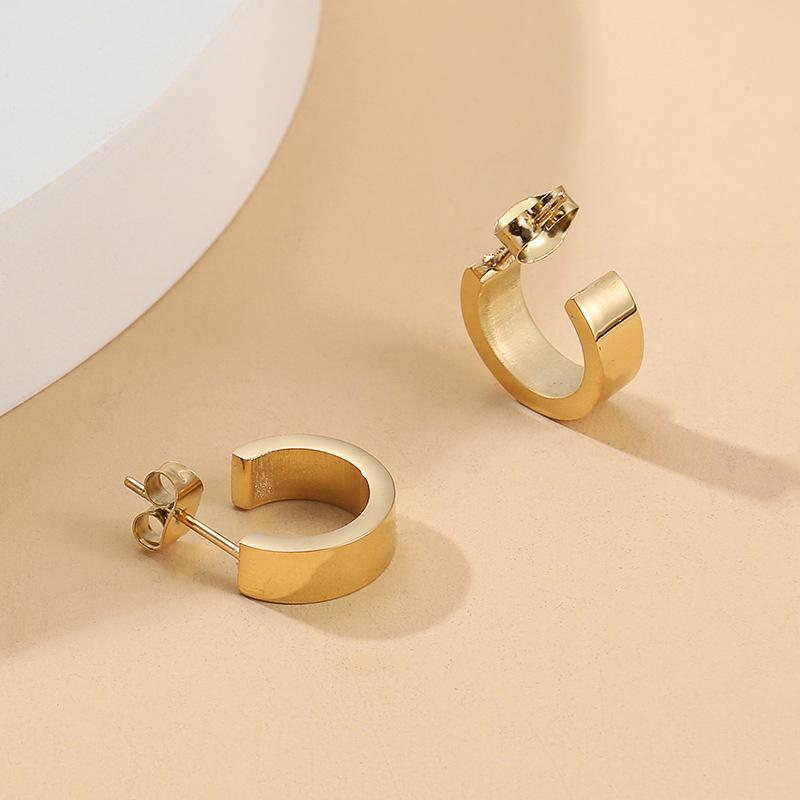 Korean Matte C-Shaped Circle Earrings: Retro, Simple Cold Style, Stainless Steel Studs 18K золотой
Korean Matte C-Shaped Circle Earrings: Retro, Simple Cold Style, Stainless Steel Studs 18K золотой