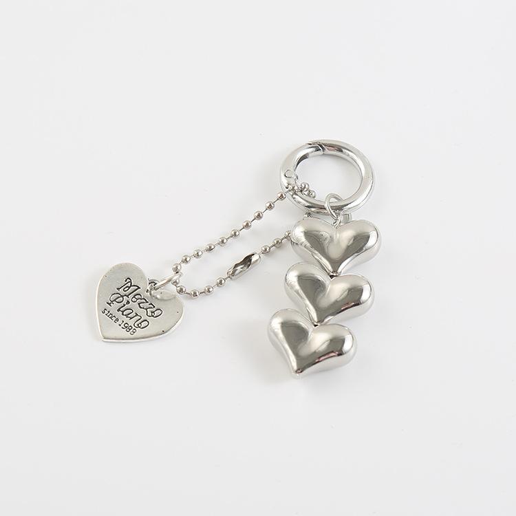 Korean Y2K Silver Heart Phone Pendant Chain Cute Charm Key Chain For Bag iPhone Samsung Cute Accessories For Phone Camera Bag серебряный
Korean Y2K Silver Heart Phone Pendant Chain Cute Charm Key Chain For Bag iPhone Samsung Cute Accessories For Phone Camera Bag серебряный