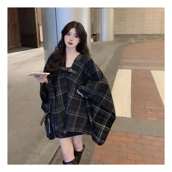 Xiaoxiangfeng black medium and long plaid woolen coat women s winter loose and versatile small cape shawl coat XL
Xiaoxiangfeng black medium and long plaid woolen coat women s winter loose and versatile small cape shawl coat XL