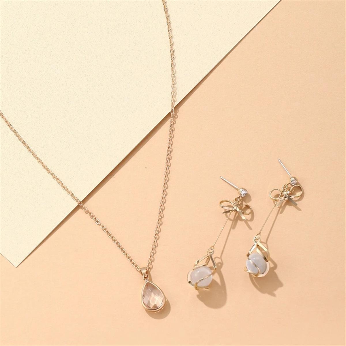 Цепочка на ключицы, набор серег-подвесок премиум-класса из титановой стали с аксессуарами золотой
Цепочка на ключицы, набор серег-подвесок премиум-класса из титановой стали с аксессуарами золотой