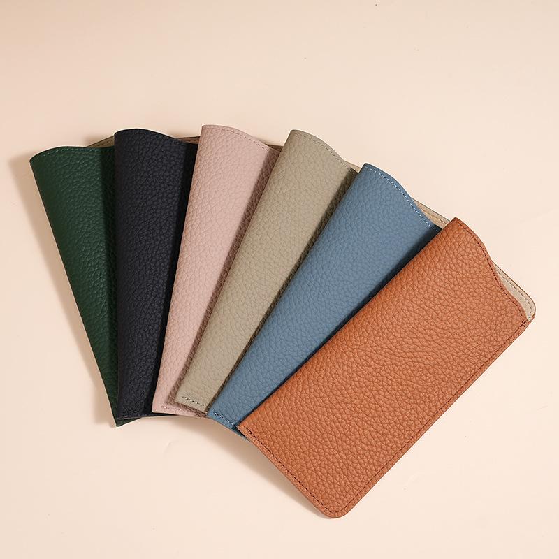 First layer cowhide glasses bag open myopia glasses bag sunglasses reading glasses sunglasses lychee pattern leather protective cover темно-зелений колір
First layer cowhide glasses bag open myopia glasses bag sunglasses reading glasses sunglasses lychee pattern leather protective cover темно-зелений колір