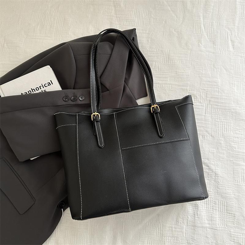 Retro Large Capacity Commuter Tote Bag Soft Faux Leather Work Shoulder Handbag for Women чёрный
Retro Large Capacity Commuter Tote Bag Soft Faux Leather Work Shoulder Handbag for Women чёрный