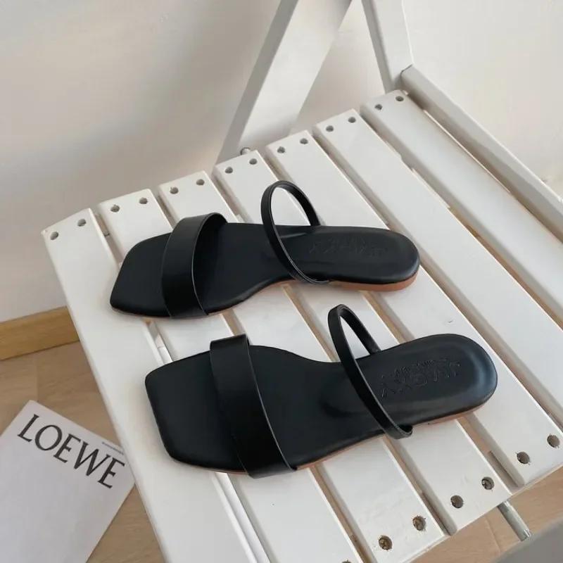 Тапочки женские 2024 новые женские туфли без застежек летние тапочки с открытым носком квадратной формы женская верхняя одежда на плоской подошве пляжные однотонные шлепанцы 41 чёрный
Тапочки женские 2024 новые женские туфли без застежек летние тапочки с открытым носком квадратной формы женская верхняя одежда на плоской подошве пляжные однотонные шлепанцы 41 чёрный