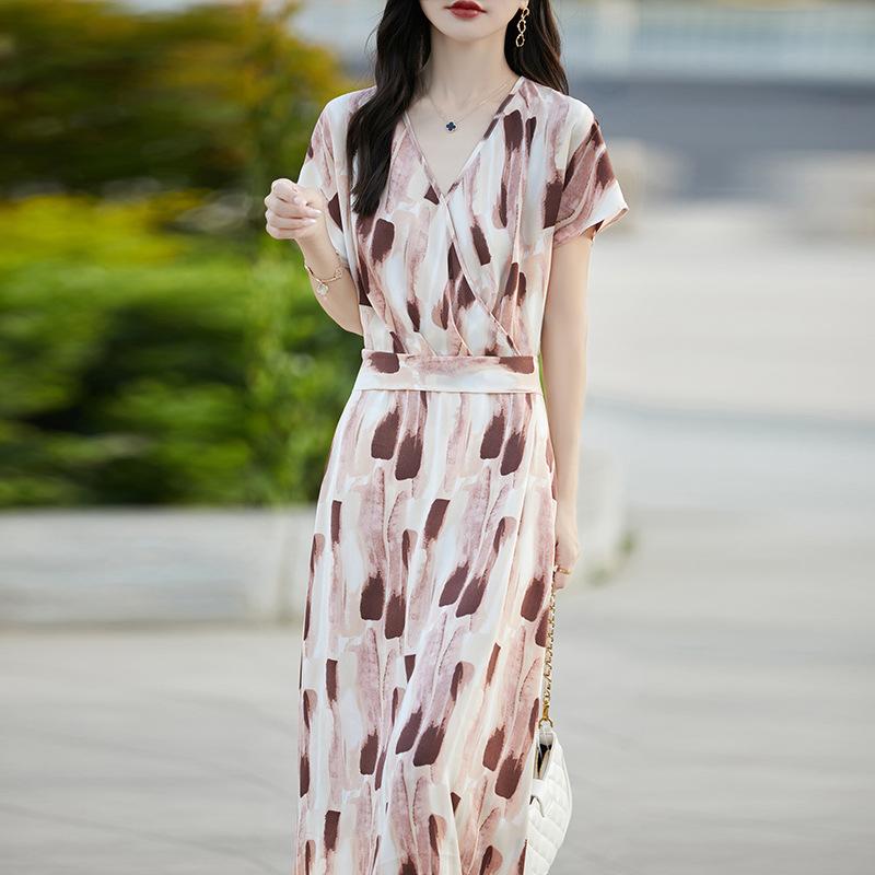 Acetic Acid Satin Fashionable Atmosphere Print Temperament Dress for Women s Summer New Elegant Midi Dress M
Acetic Acid Satin Fashionable Atmosphere Print Temperament Dress for Women s Summer New Elegant Midi Dress M