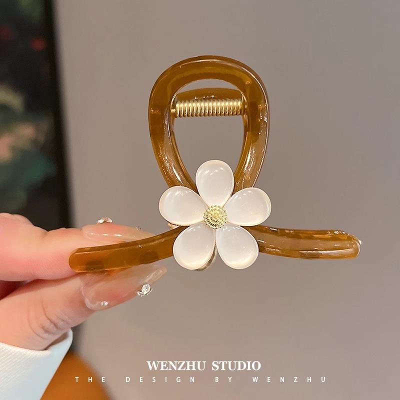 2024 New Floral Hair Clip Women Shark At Back Of Head Korean High-end Summer Mid Size Headband Grab кофейный
2024 New Floral Hair Clip Women Shark At Back Of Head Korean High-end Summer Mid Size Headband Grab кофейный