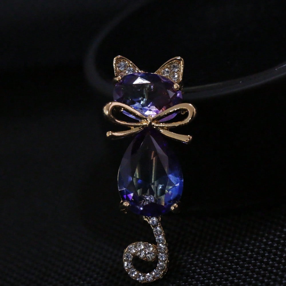 Exquisite Colorful Crystal Cat Shining Brooches Luxury Women Decoration Boutique Kitten Animal Rhinestone Coat Clothes Pin
Exquisite Colorful Crystal Cat Shining Brooches Luxury Women Decoration Boutique Kitten Animal Rhinestone Coat Clothes Pin