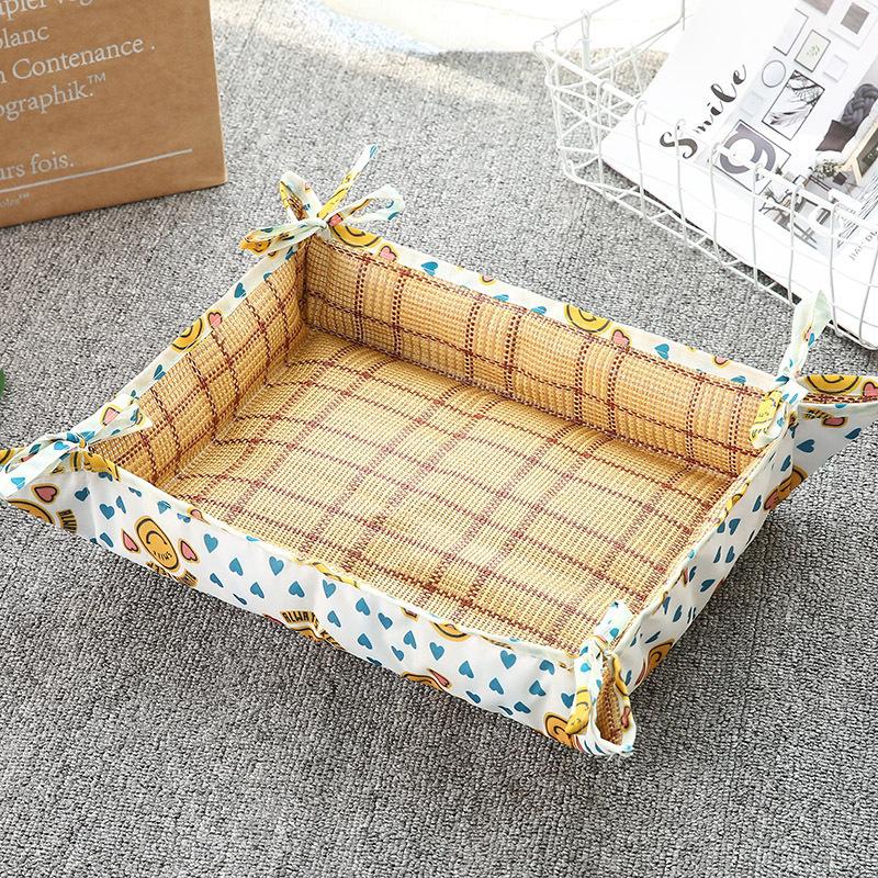 Водонепроницаемый коврик из ткани Оксфорд, летний двусторонний складной коврик для питомца, для питомника для собак и кошек M 50*60*4cm
Водонепроницаемый коврик из ткани Оксфорд, летний двусторонний складной коврик для питомца, для питомника для собак и кошек M 50*60*4cm