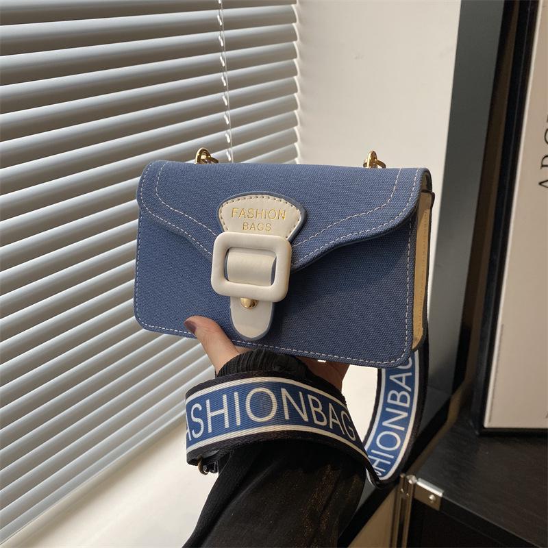 2024 Summer Women s One-Shoulder Color Block Patchwork Handbag - Casual Fashion Crossbody Trendy Small Square Bag
2024 Summer Women s One-Shoulder Color Block Patchwork Handbag - Casual Fashion Crossbody Trendy Small Square Bag