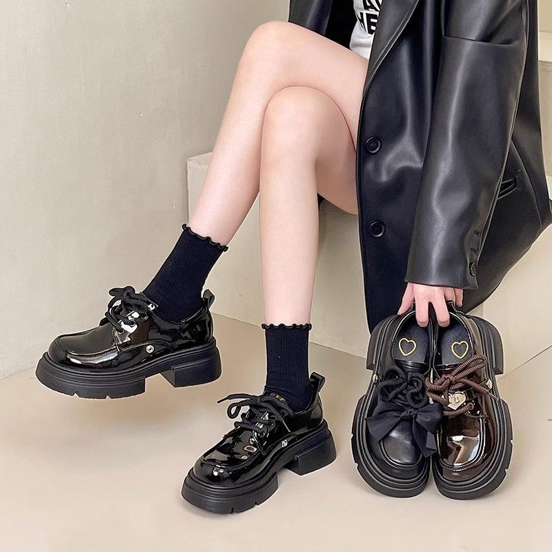 Spring and Autumn retro heightening new Mary Jane style year platform small leather shoes women s loafers bow 35
Spring and Autumn retro heightening new Mary Jane style year platform small leather shoes women s loafers bow 35
