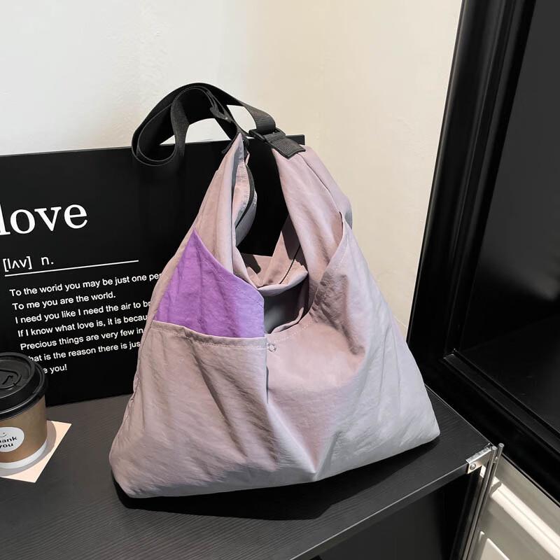 Lishen Unisex Travel & Gym Duffel Bag
Lishen Unisex Travel & Gym Duffel Bag