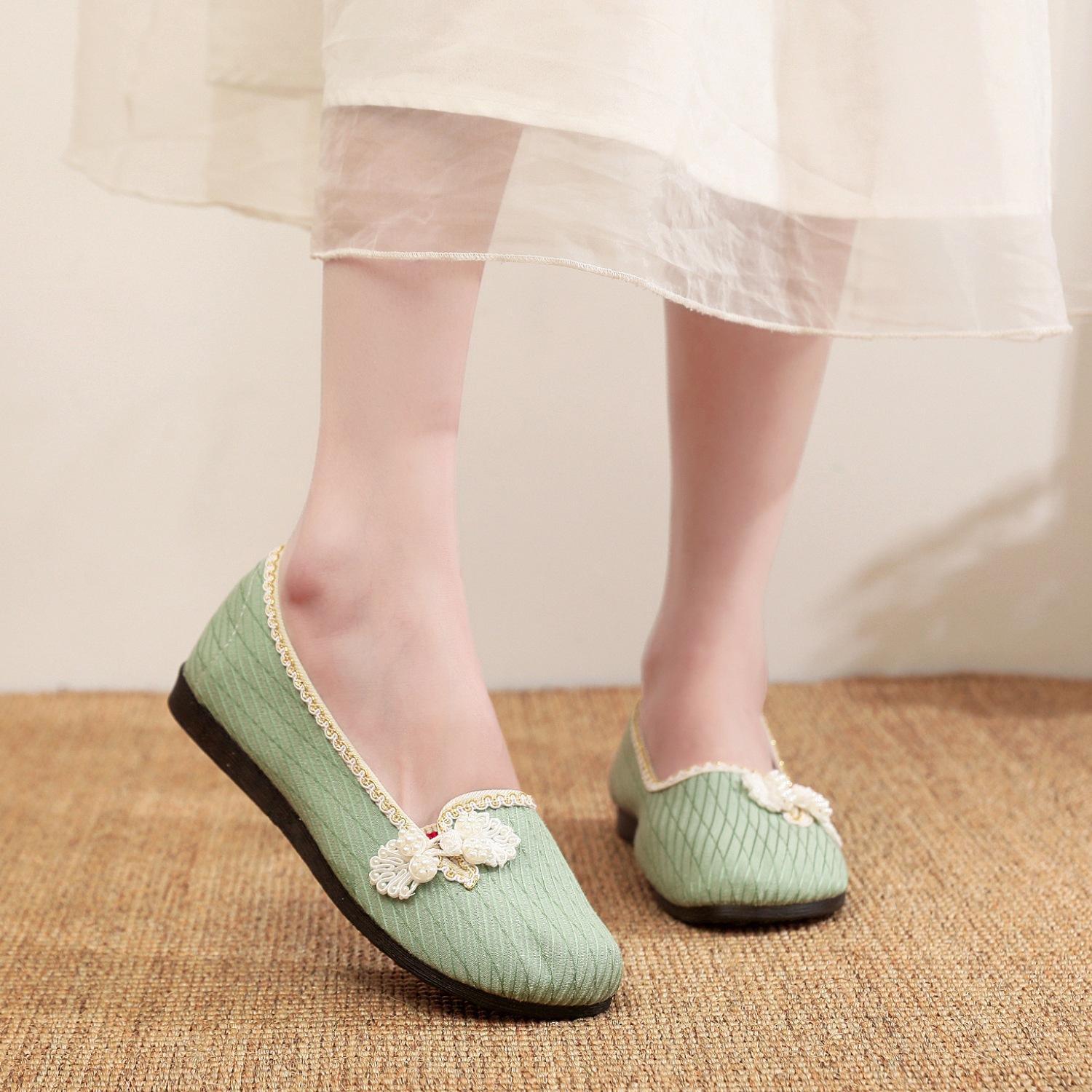 2025 весна новые вышитые туфли женские одинарные туфли, подошва из желе с кристаллами, вышитые туфли в национальном стиле из ткани с одной педалью для мам 40 зелёный
2025 весна новые вышитые туфли женские одинарные туфли, подошва из желе с кристаллами, вышитые туфли в национальном стиле из ткани с одной педалью для мам 40 зелёный