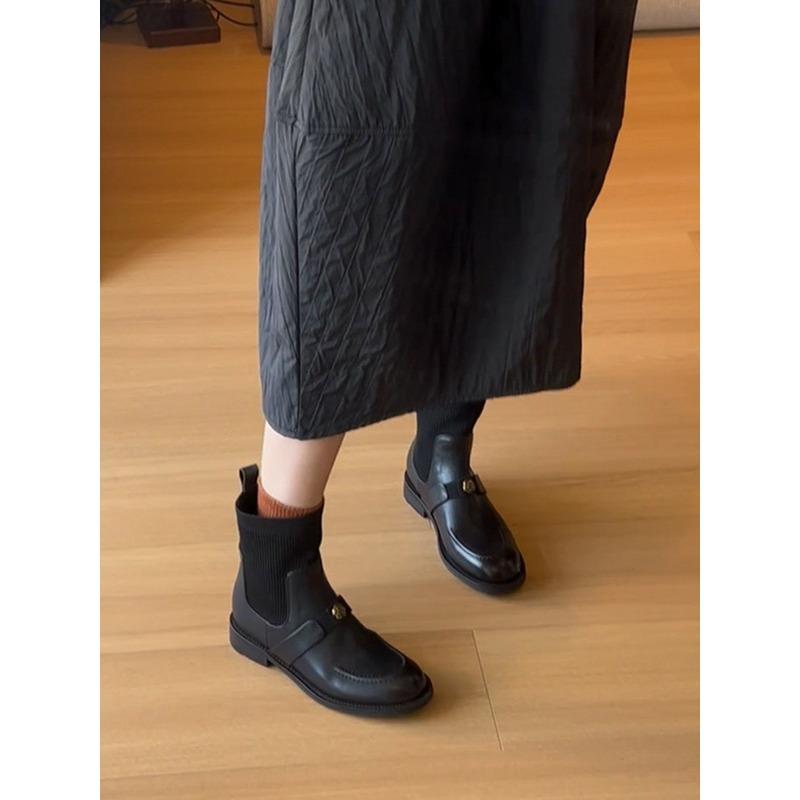 Cowhide version~ Leather camellia elastic thin boots women s versatile retro British thick heel short boots socks boots Martin boots 40
Cowhide version~ Leather camellia elastic thin boots women s versatile retro British thick heel short boots socks boots Martin boots 40