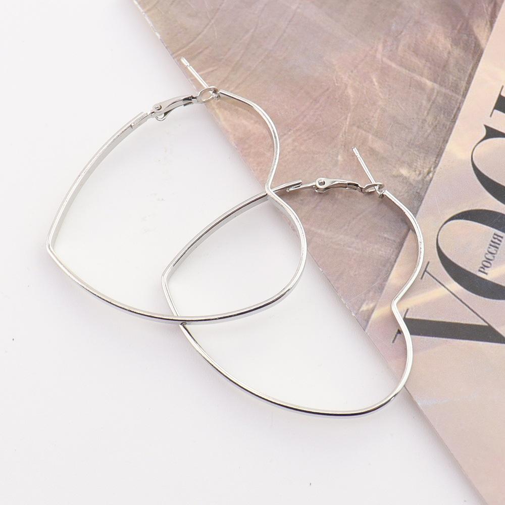 Versatile Metal Fashion Love Earrings Women S High Sense Of Personality Temperament Versatile Exaggerated Peach Heart Earrings E80
Versatile Metal Fashion Love Earrings Women S High Sense Of Personality Temperament Versatile Exaggerated Peach Heart Earrings E80