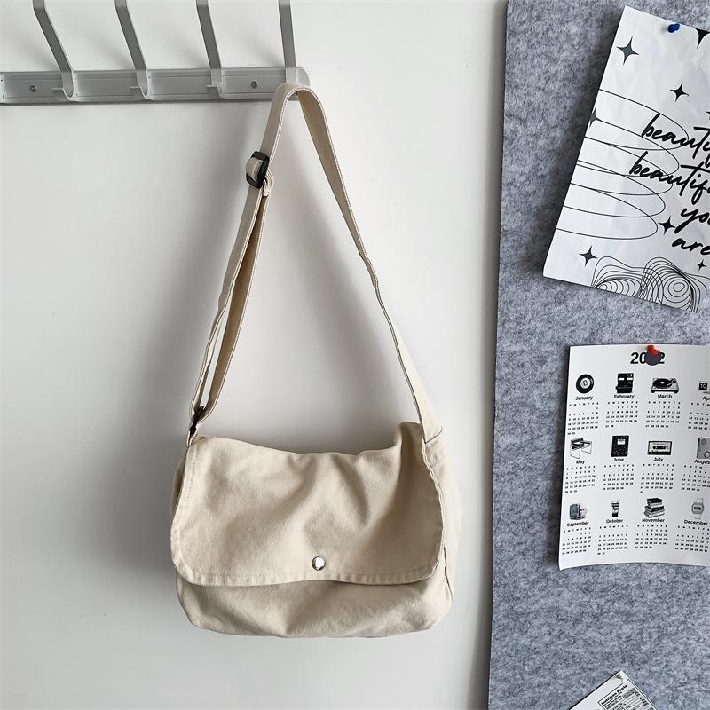 Solid color canvas bag, trendy new crossbody bag for women, brown Korean-style versatile shoulder bag, men s bag, Hg Kg styl білий
Solid color canvas bag, trendy new crossbody bag for women, brown Korean-style versatile shoulder bag, men s bag, Hg Kg styl білий