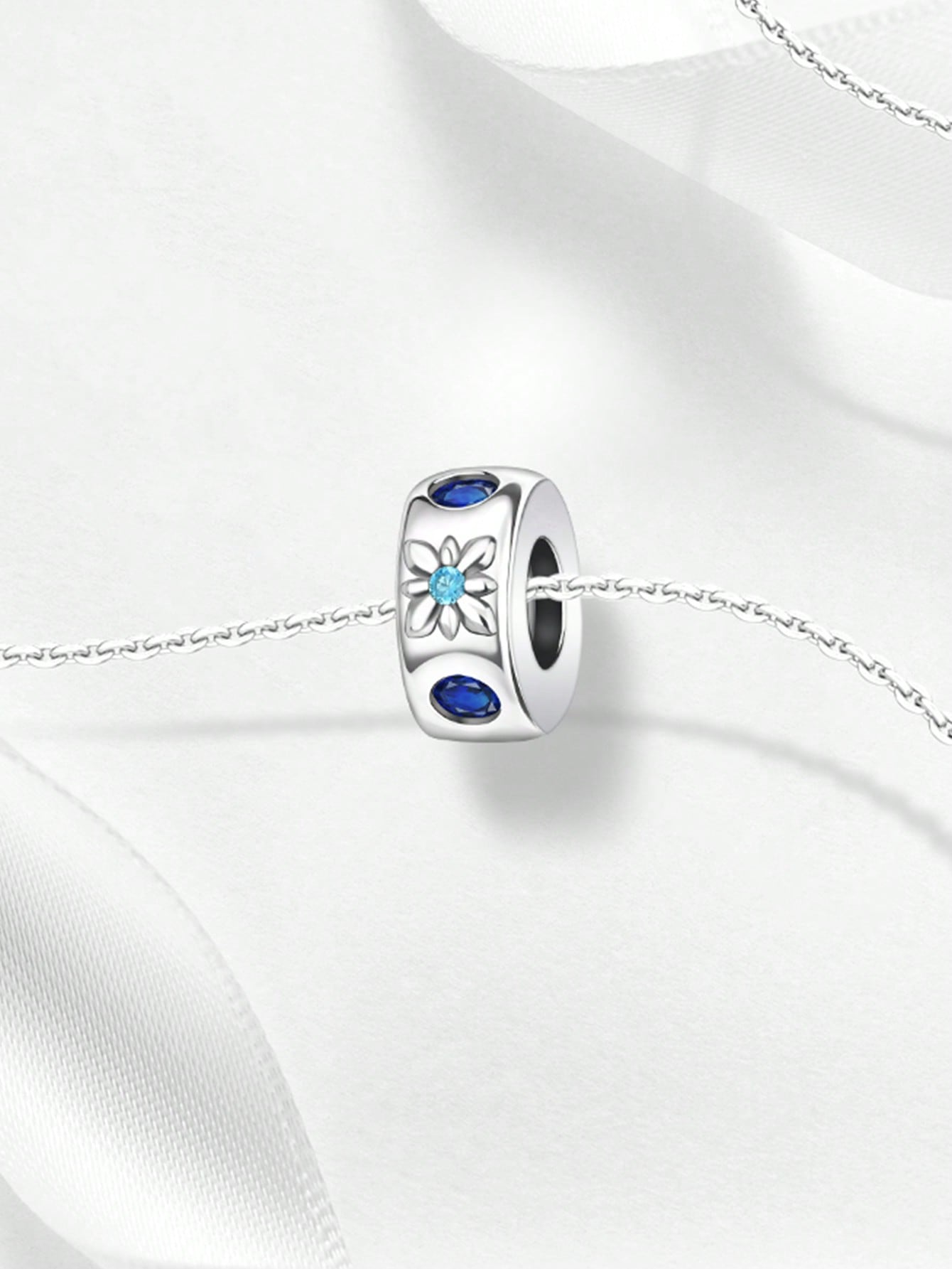 Copper Plated Original Charms Winter Blue Snowflakesnow House Beads Fit Bracelet Women S Jewelry Gift
Copper Plated Original Charms Winter Blue Snowflakesnow House Beads Fit Bracelet Women S Jewelry Gift