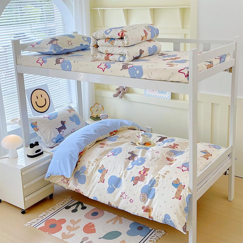 Комплект из трех предметов для общежития: простыня, пододеяльник, наволочка. Полный комплект одинарного постельного белья для общежития. 0.9m three-piece set
Комплект из трех предметов для общежития: простыня, пододеяльник, наволочка. Полный комплект одинарного постельного белья для общежития. 0.9m three-piece set