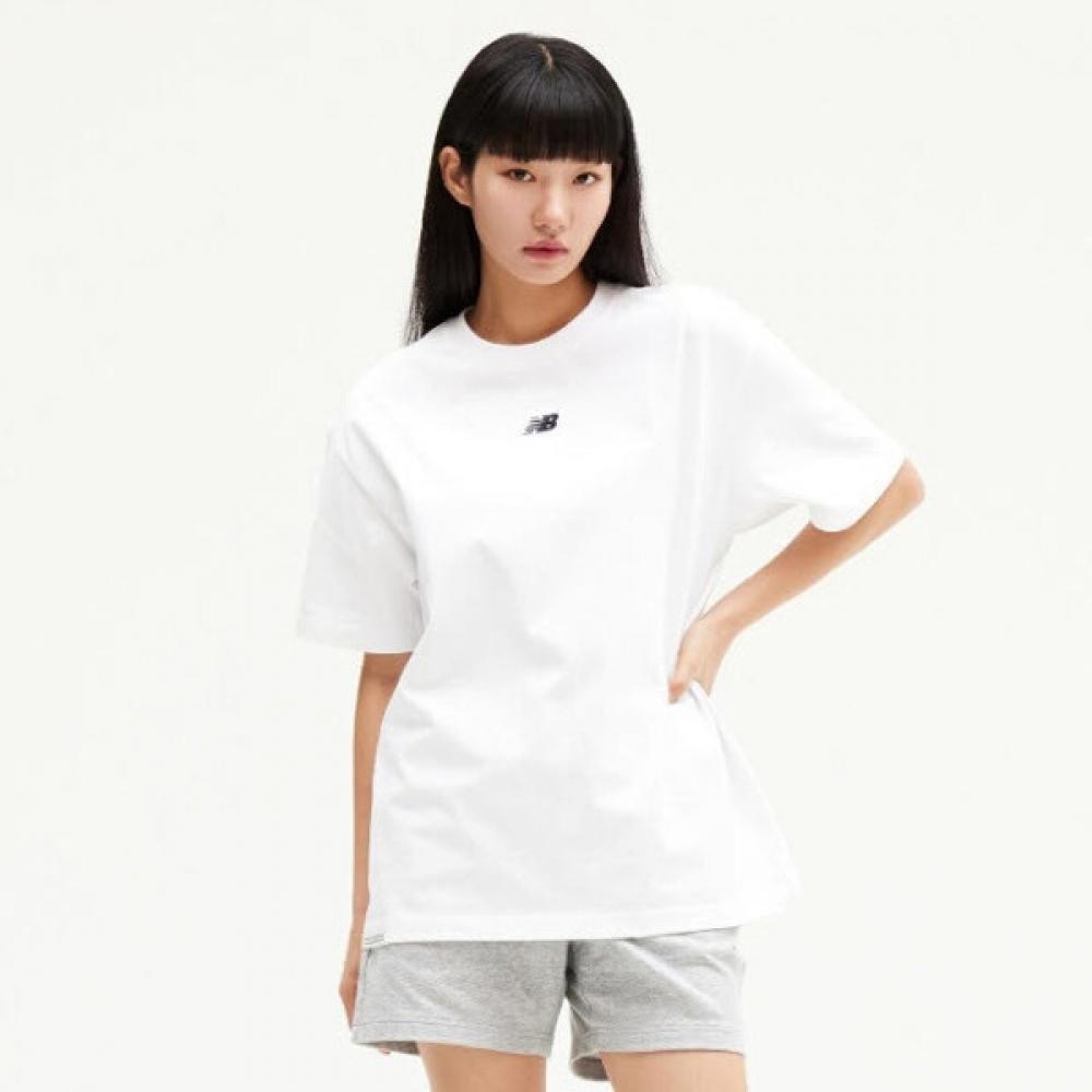 New Balance Short Sleeve Tee Nqj Nbnee21033 10 Uni Essential Small Logo Short Sleeve Tee 100
New Balance Short Sleeve Tee Nqj Nbnee21033 10 Uni Essential Small Logo Short Sleeve Tee 100