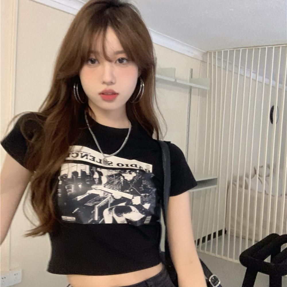 O-neck Women s Printted Slim T-shirt Short Sleeve Retro Letter Printted Crop Top Vintage Summer
O-neck Women s Printted Slim T-shirt Short Sleeve Retro Letter Printted Crop Top Vintage Summer