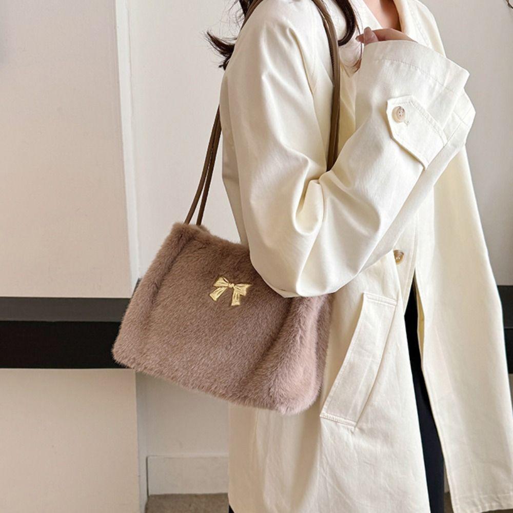 Korean Style Plush Bow Shoulder Bag Cream Color Shoulder Bag Cute Vacation Tote Bag Shopping коричневый
Korean Style Plush Bow Shoulder Bag Cream Color Shoulder Bag Cute Vacation Tote Bag Shopping коричневый