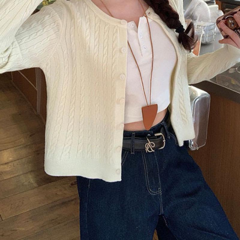 Plus Size Women s Cable Knit Embroidery Cardigan - Spring Style in Yellow, Gray, Apricot, Blue XL (120-140 jin recommended) абрикосовый
Plus Size Women s Cable Knit Embroidery Cardigan - Spring Style in Yellow, Gray, Apricot, Blue XL (120-140 jin recommended) абрикосовый