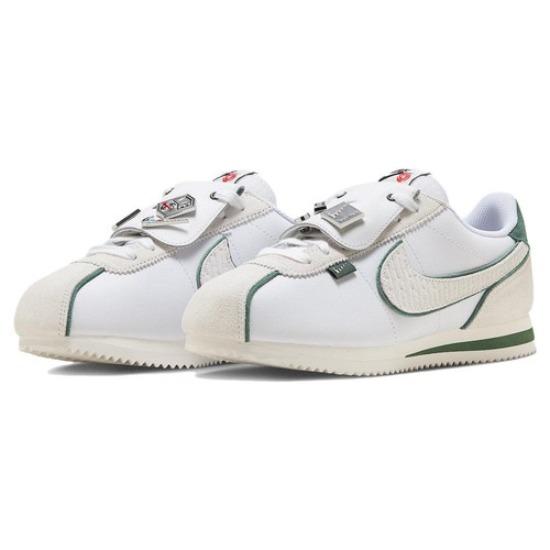 Nike Cortez All Petals United W - FQ0259-110 EU 36 білий
Nike Cortez All Petals United W - FQ0259-110 EU 36 білий