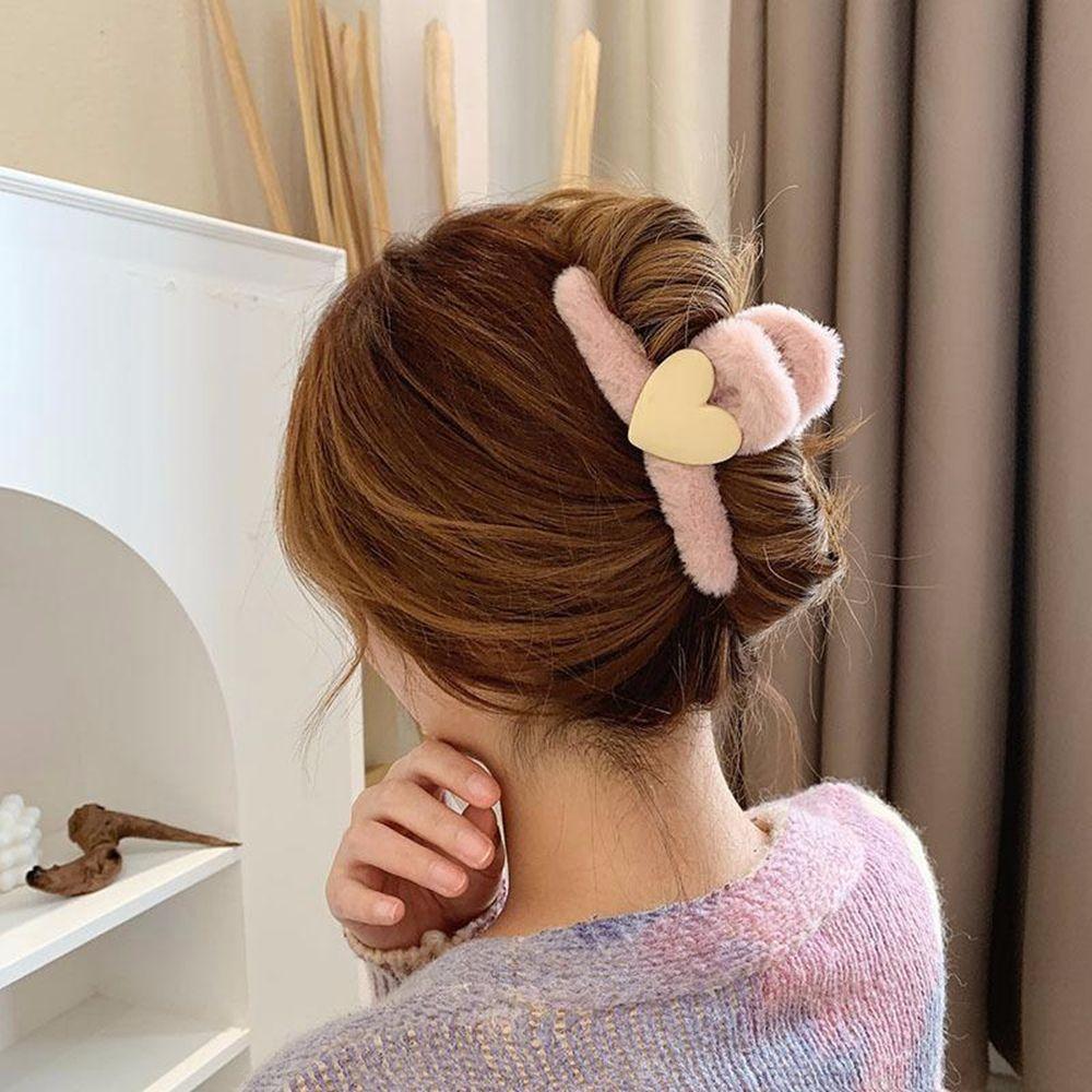 All-match Heart Korean Style Hair Clip Plush Hair Claw Love Grasp Clip Female Hair Accessories
All-match Heart Korean Style Hair Clip Plush Hair Claw Love Grasp Clip Female Hair Accessories