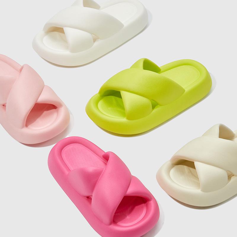 Soft Sole Slippers Thick Platform Sandals Indoor Outdoor Lady Sandals Beach Shoes for Women EVA Non Slip Flip Flops Reutral 38-39 чорний
Soft Sole Slippers Thick Platform Sandals Indoor Outdoor Lady Sandals Beach Shoes for Women EVA Non Slip Flip Flops Reutral 38-39 чорний
