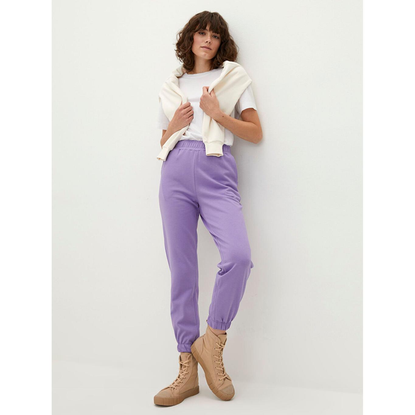 LCW CASUAL Женские спортивные штаны с эластичной резинкой на талии и плоскими карманами с деталями фиолетового цвета
LCW CASUAL Женские спортивные штаны с эластичной резинкой на талии и плоскими карманами с деталями фиолетового цвета