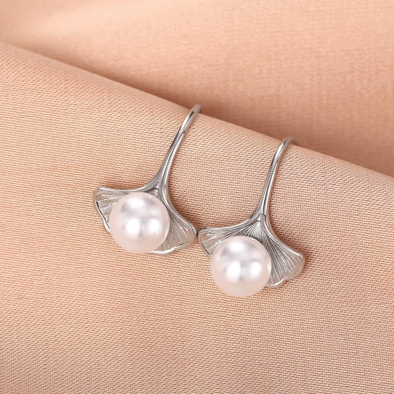 CAOSHI Aesthetic Leaf Shape Design Drop Earrings with White Imitation Pearl Temperament Sweet Wedding Zircon Female Accessories
CAOSHI Aesthetic Leaf Shape Design Drop Earrings with White Imitation Pearl Temperament Sweet Wedding Zircon Female Accessories