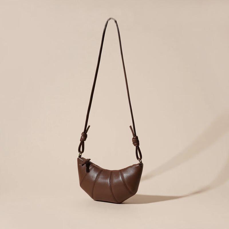 REWELL Leather Crossbody Shoulder Bag
REWELL Leather Crossbody Shoulder Bag