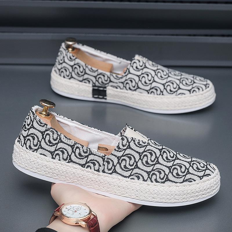 Men s casual shoes canvas shoes men s summer breathable fisherman shoes soft sole low-top foot cover one pedal handmade old Beijing 44
Men s casual shoes canvas shoes men s summer breathable fisherman shoes soft sole low-top foot cover one pedal handmade old Beijing 44