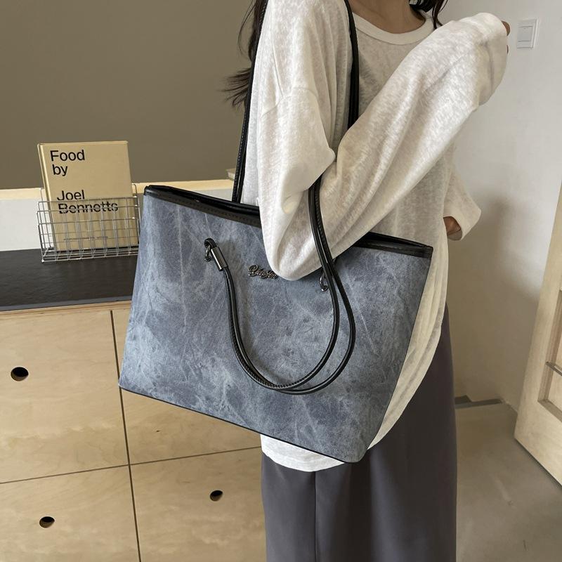 Premium handbag women s 2025 new retro versatile shoulder tote bag large-capacity work commuter women s bag розовый
Premium handbag women s 2025 new retro versatile shoulder tote bag large-capacity work commuter women s bag розовый