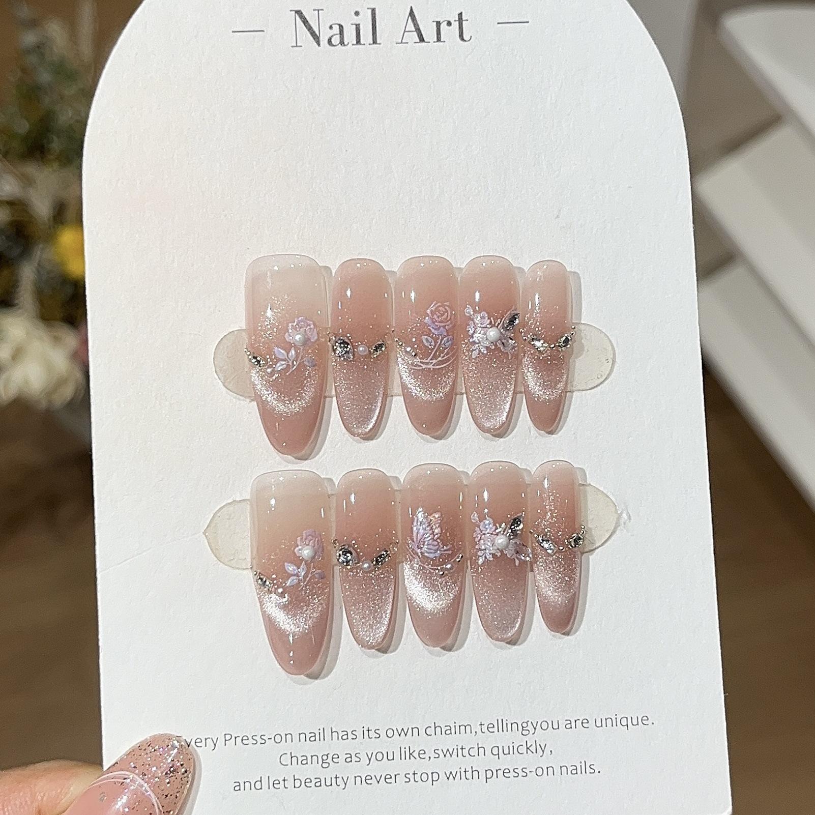 Listen To The Roses In The Spring, Gentle Romantic Flowers, French Crumb Diamonds, Sweet Pink, Smile, Cat s Eyes, Wear Armor L
Listen To The Roses In The Spring, Gentle Romantic Flowers, French Crumb Diamonds, Sweet Pink, Smile, Cat s Eyes, Wear Armor L