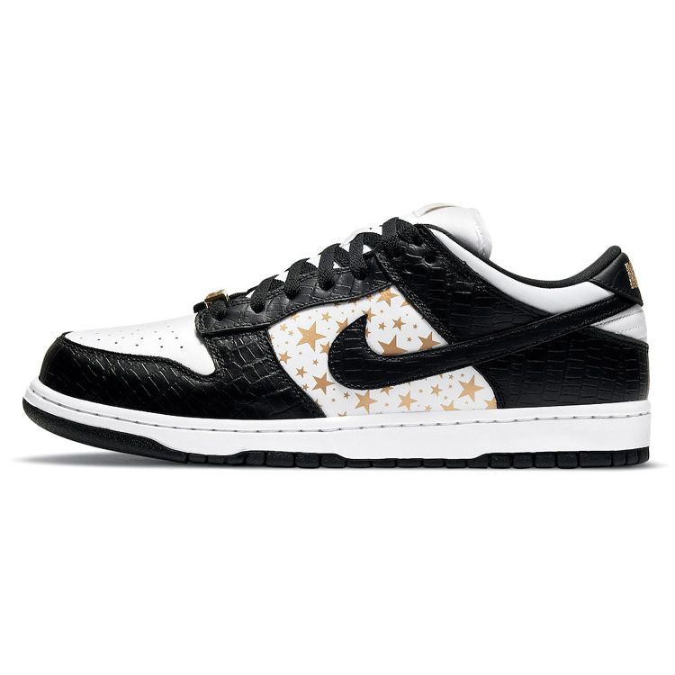 Кроссовки унисекс Nike Supreme x Dunk Low OG SB QS Black White Metallic-Gold DH3228-102 41
Кроссовки унисекс Nike Supreme x Dunk Low OG SB QS Black White Metallic-Gold DH3228-102 41