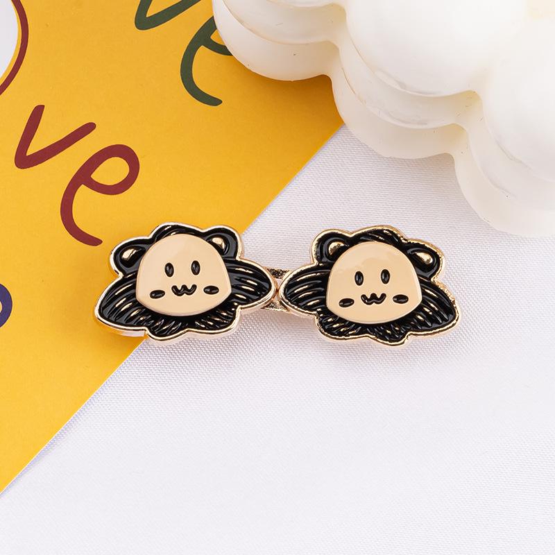 Cartoon Waist-cinching Button, No-drill Adjustable Tightness Pin чорний
Cartoon Waist-cinching Button, No-drill Adjustable Tightness Pin чорний