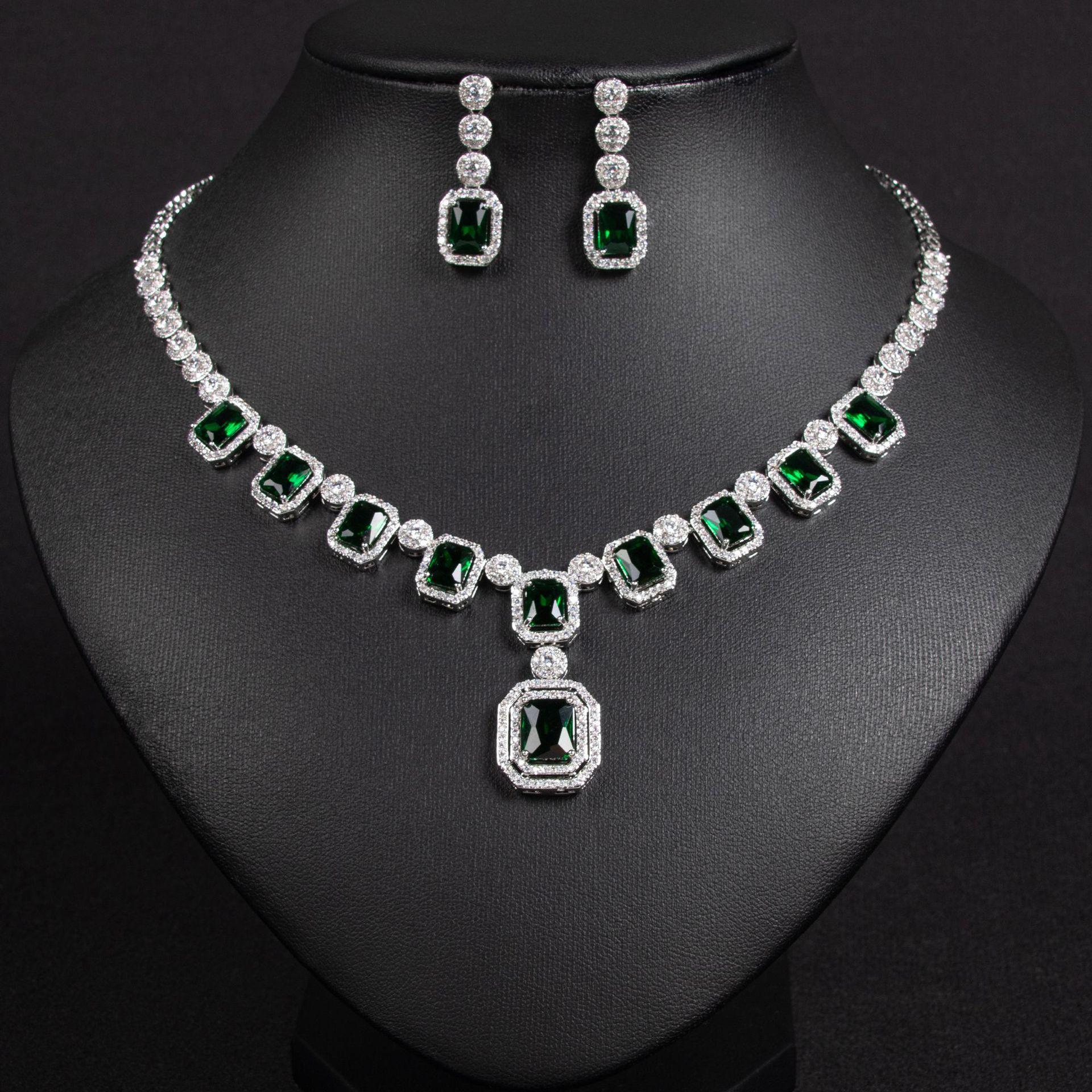 Women s Light Luxury Design Elegant Zircon Earring Necklace Set Fashionable And Versatile With A Unique Design Sense Set
Women s Light Luxury Design Elegant Zircon Earring Necklace Set Fashionable And Versatile With A Unique Design Sense Set