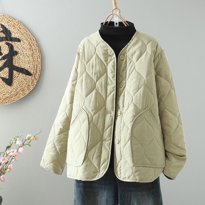 Xin Xing Retro Style Women s Quilted Cotton Jacket – Warm, Long-Sleeved 2024 Winter Coat with Solid Color Diamond Pattern. XL
Xin Xing Retro Style Women s Quilted Cotton Jacket – Warm, Long-Sleeved 2024 Winter Coat with Solid Color Diamond Pattern. XL